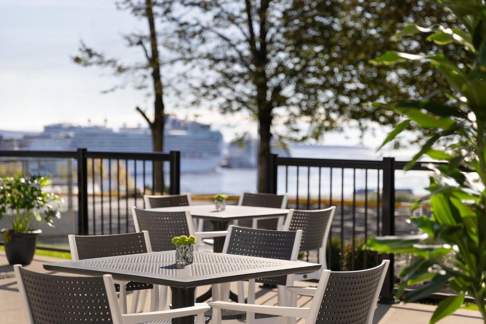 ホテル Crowne Plaza Saint John Harbour View By Ihg エクステリア 写真